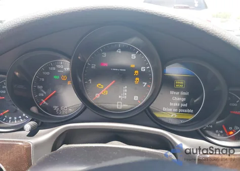 2016 Porsche Panamera 4 z USA, uszkodzony, nr VIN WP0AA2A71GL003099